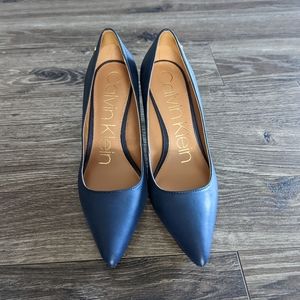 Calvin Klein Pumps, Size 7, Navy